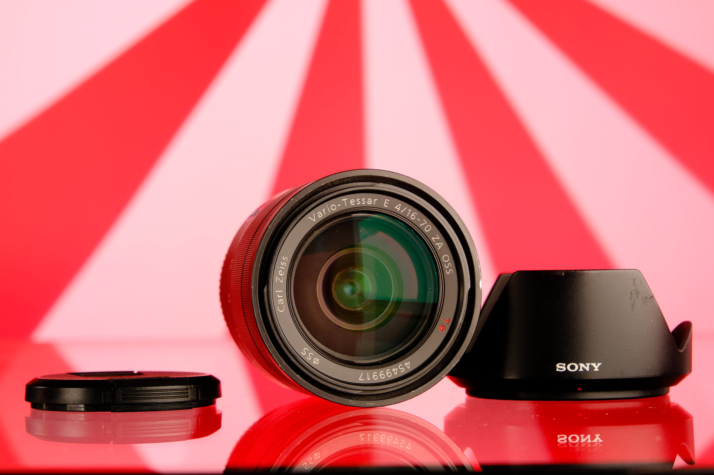 Carl Zeiss Vario Tessar 16-70mm f/4.0 ZA OSS Sony E Mount Lens