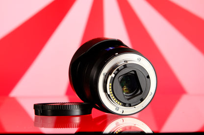 Carl Zeiss Vario Tessar 16-70mm f/4.0 ZA OSS Sony E Mount Lens