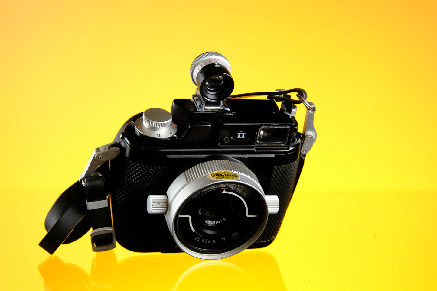 Nikon Nikonos II 35mm Underwater Camera 3 Lens Kit Tested Working!