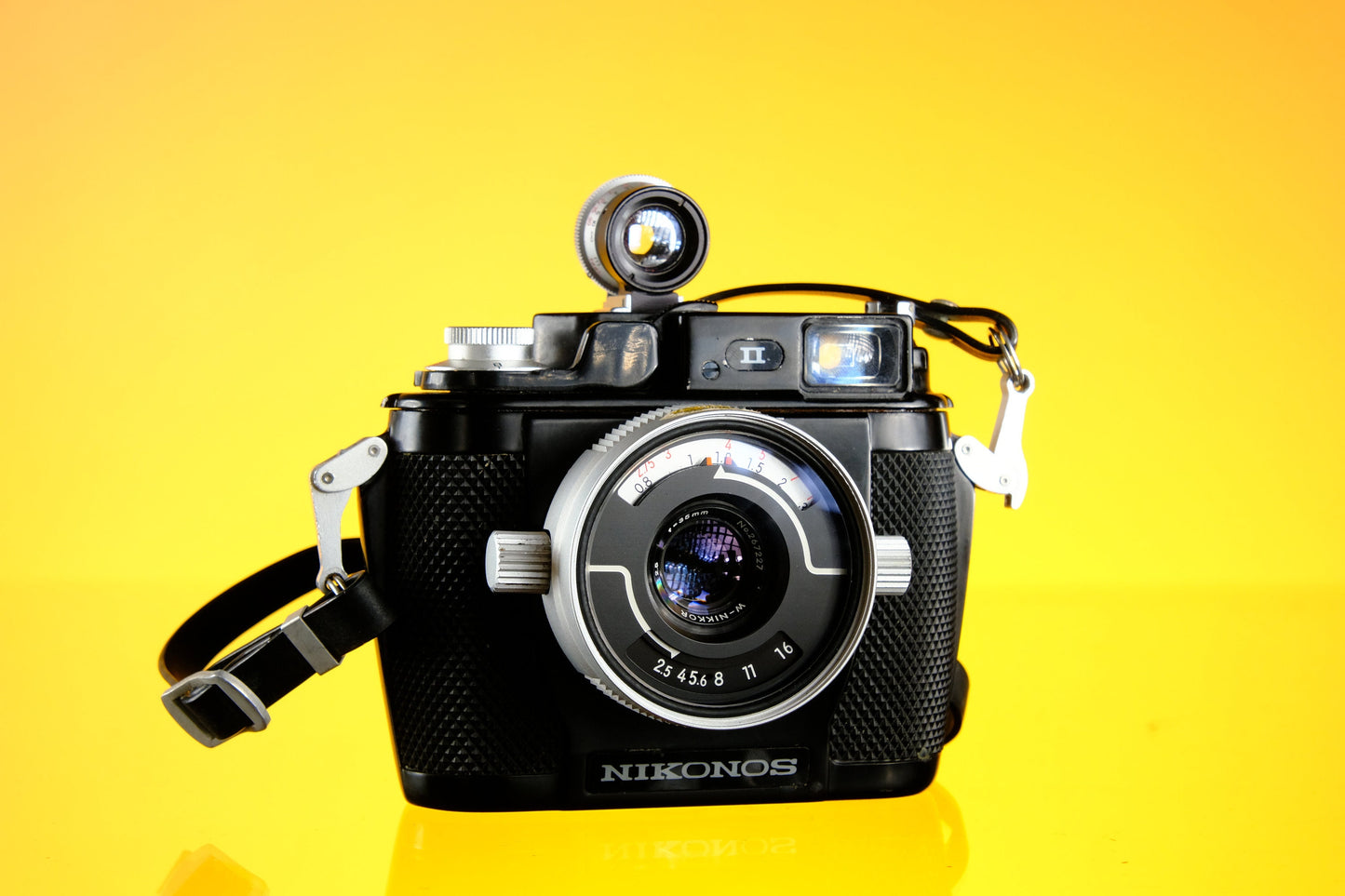 Nikon Nikonos II 35mm Underwater Camera 3 Lens Kit Tested Working!
