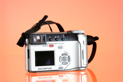 Olympus Camedia C-740 ultra Zoom Digicam Digital Camera