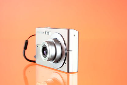 Olympus FE-360 Digital Point-and-Shoot Camera