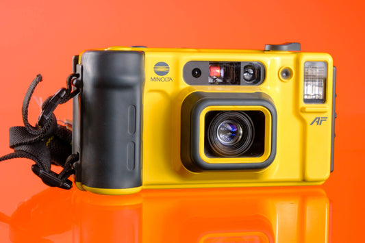 Minolta Weathermatic 35DL 35mm Point and Shoot Film Camera Waterproof