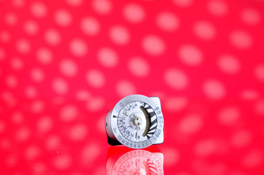 Leica Meter II Hot Shoe Light Meter Selenium Cell Working!