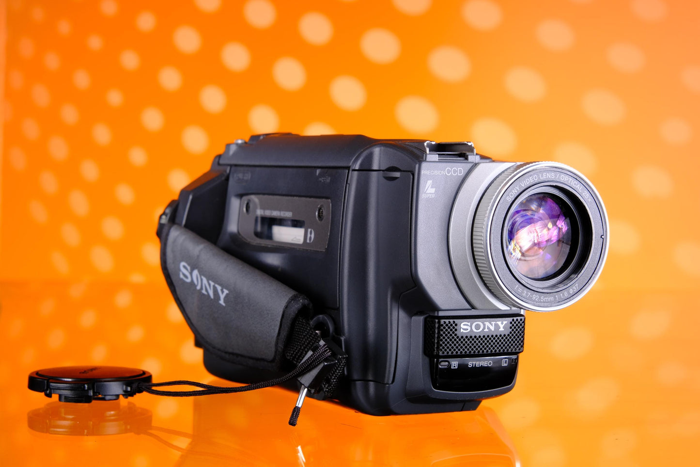 Sony DCR-TRV520 Digital Handycam Camcorder Digital8 Mini DV Camera
