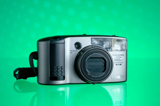 Minolta Freedom Zoom Riva 140ex 35mm Point and Shoot Film Camera