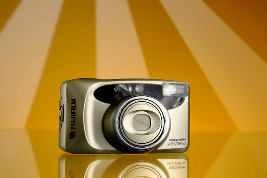 Fujifilm Discovery S1050 Zoom Date Point & Shoot