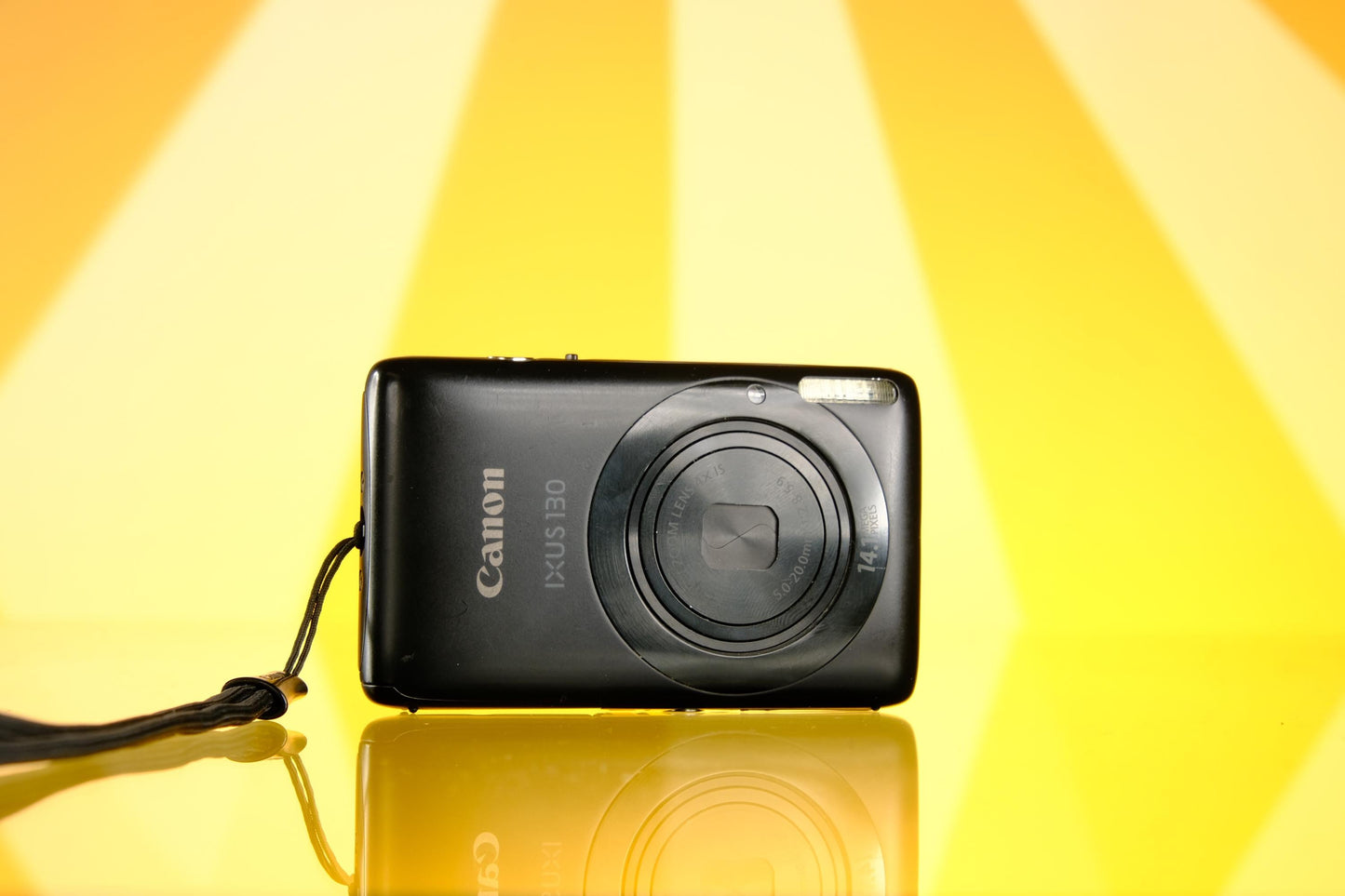 Canon IXUS 130 Compact Digital Camera
