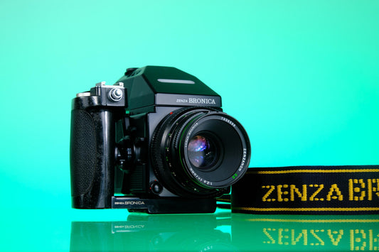 Bronica ETRsi 645 Medium Format Film Camera + 75mm F/2.8 and AE III Viewfinder