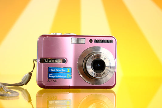 Samsung S760 Digital Camera with 10x Optical Zoom