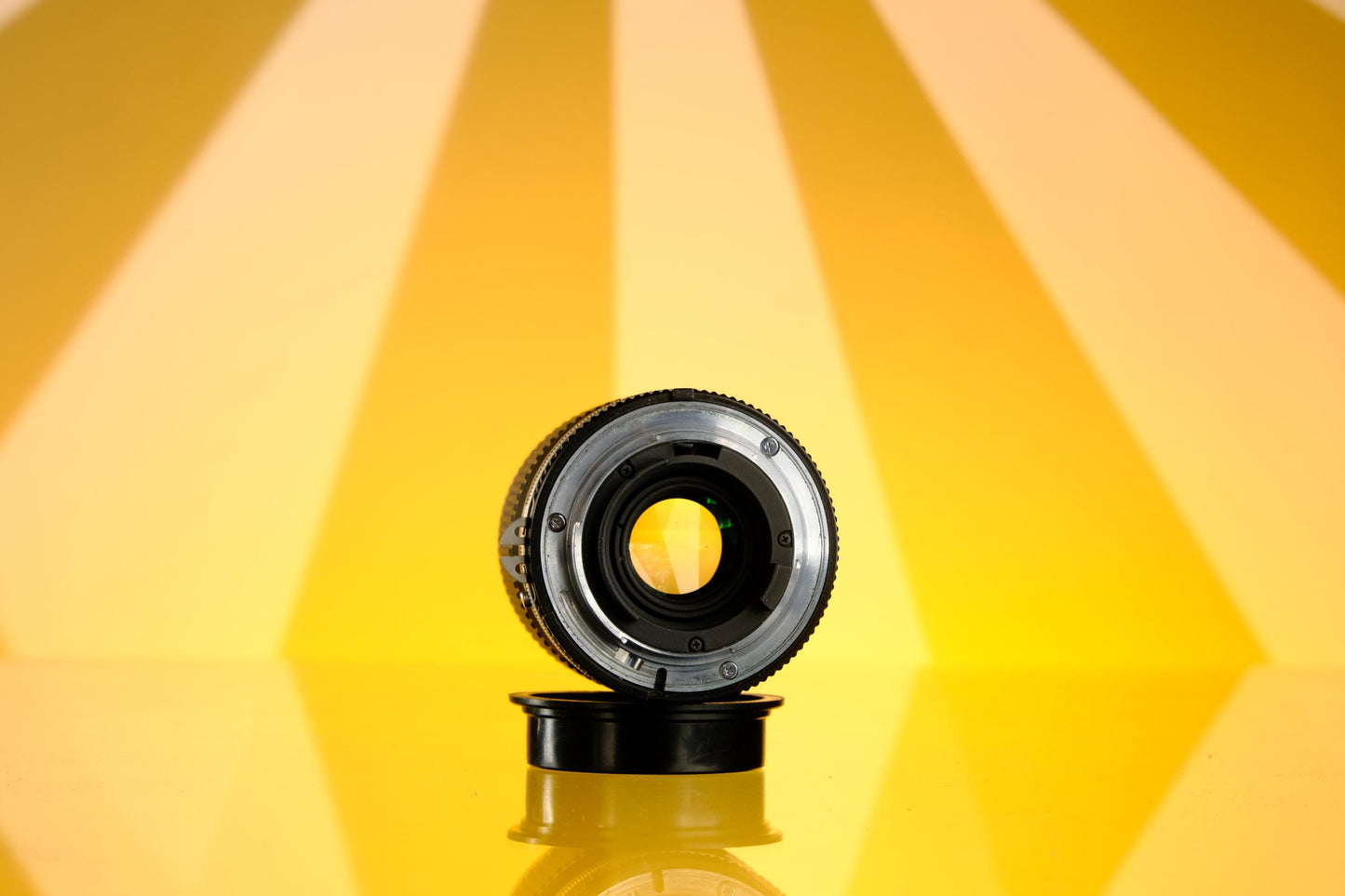 Nikon 35-105mm f/3.5-4.5 Zoom Lens Ai F Mount