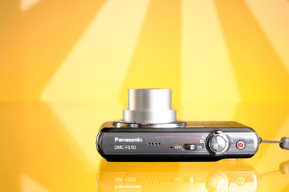 Panasonic Lumix DMC-FS10 Compact Digital Camera Point & Shoot Digicam Starter Kit
