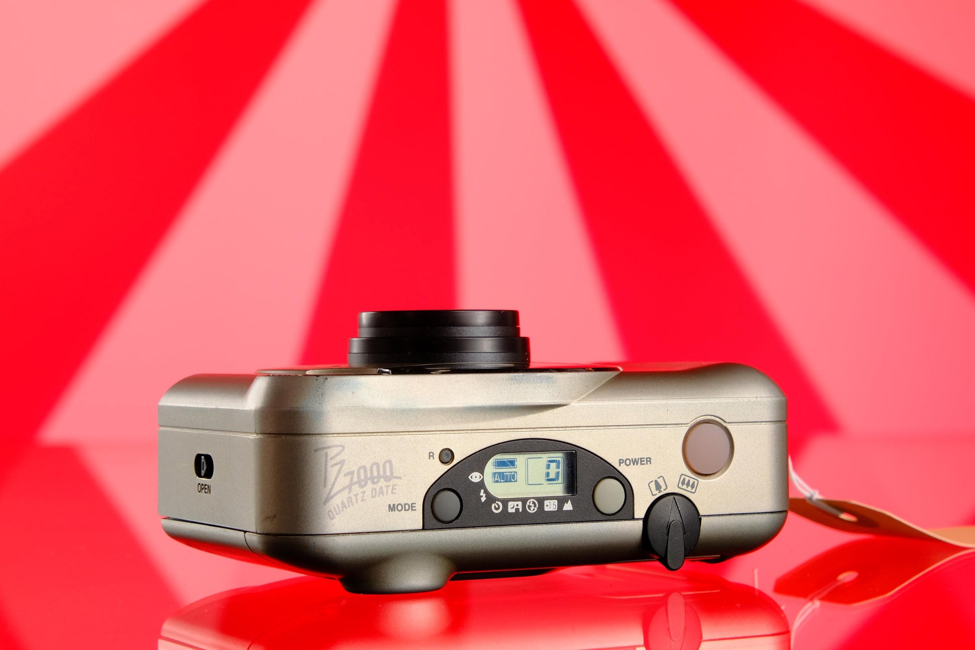 Vivitar PZ7000 35mm Point & Shoot camera - Tested!