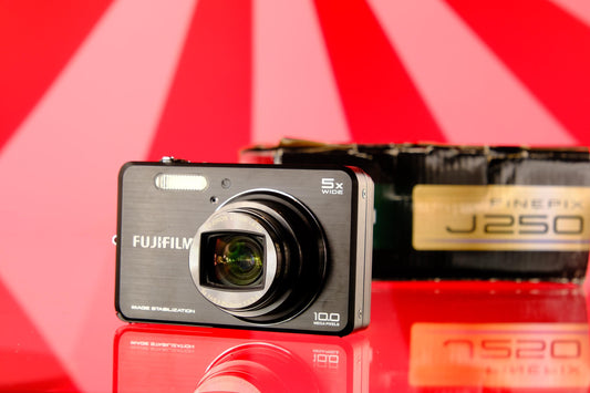 Fujifilm FinePix J250 Compact Digital Camera Digicam Starter Kit