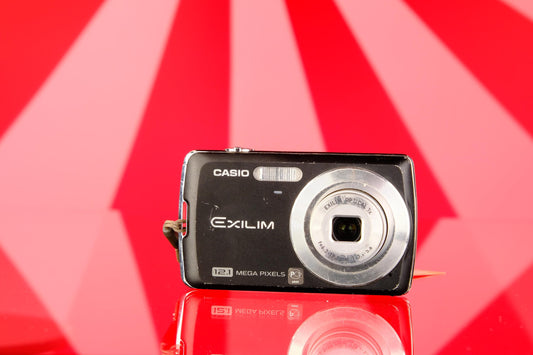 Casio Exilim EX-Z35 Black Compact Digital Camera Digicam Starter Kit
