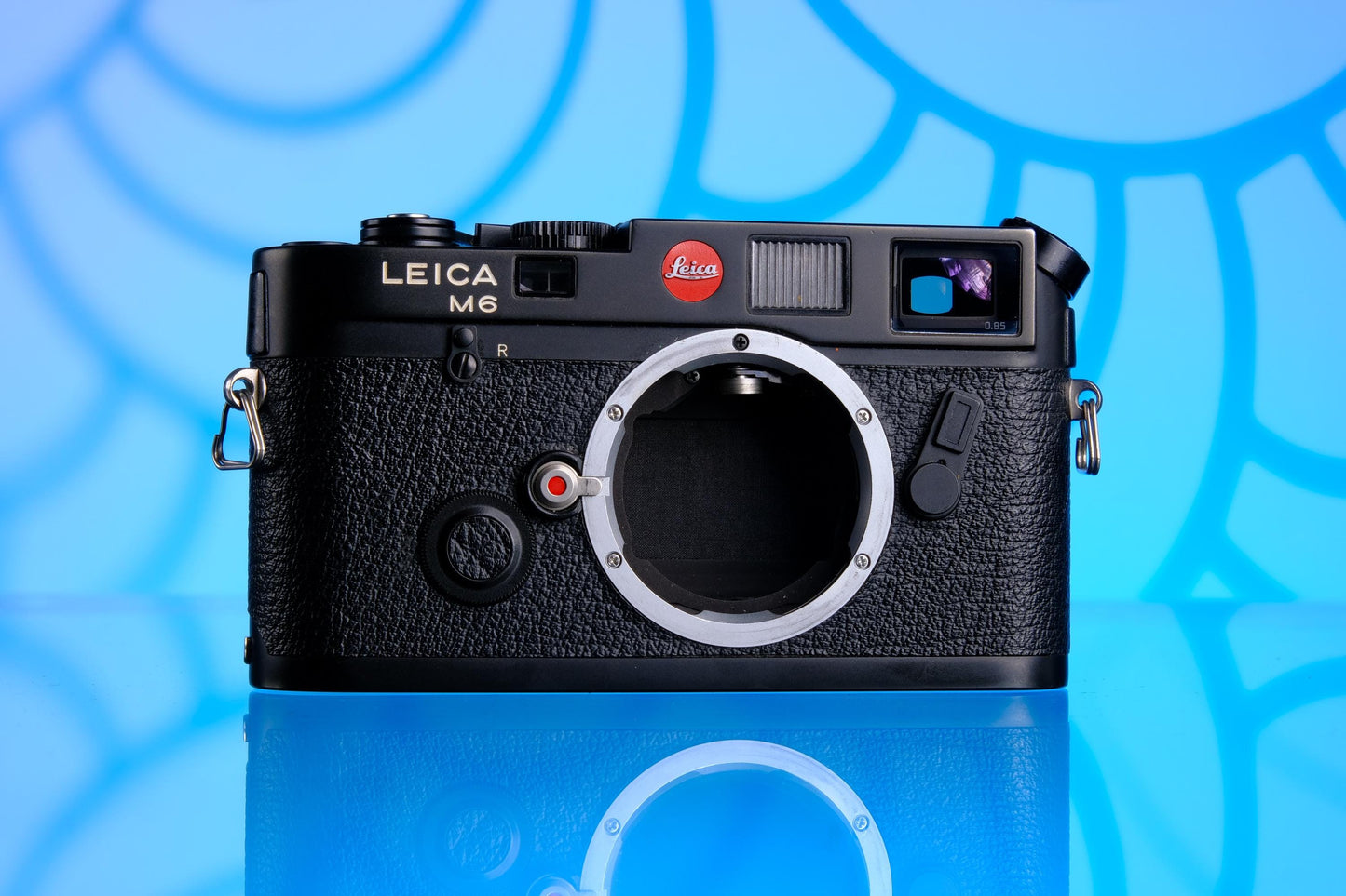 Leica M6 Classic 35mm Rangefinder Film Camera Black Paint