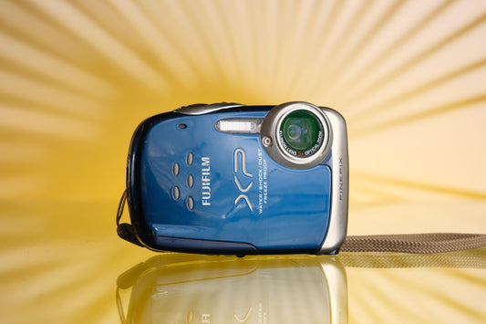 Fujifilm Finepix XP10SE Waterproof Point and Shoot Digital Camera Digicam