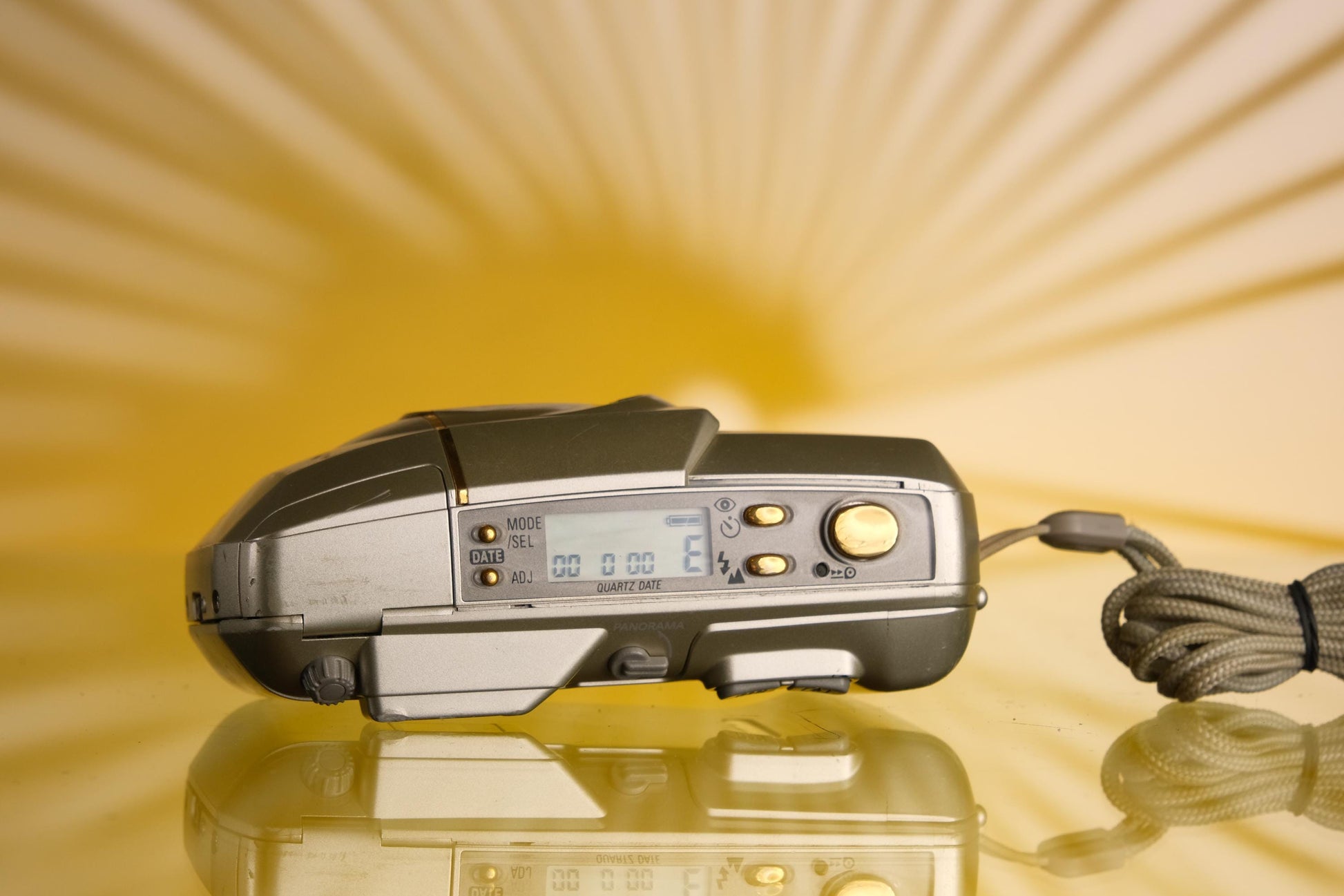 Nikon Lite Touch Zoom 130ED 35mm Point and Shoot Camera