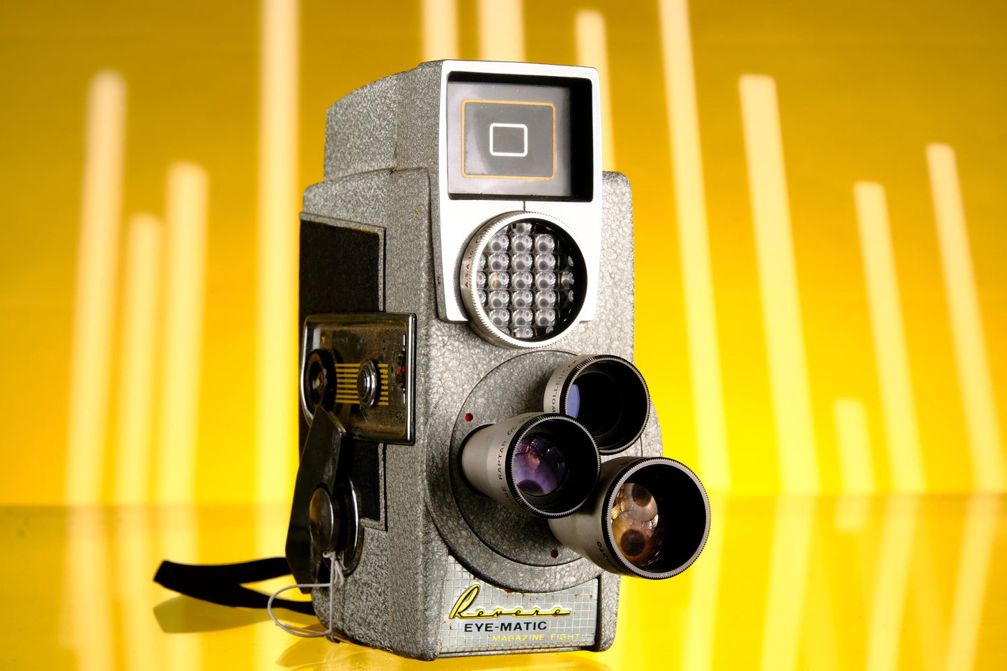 Revere Eye Magazine 8 Super 8mm Camera - Shelf Piece