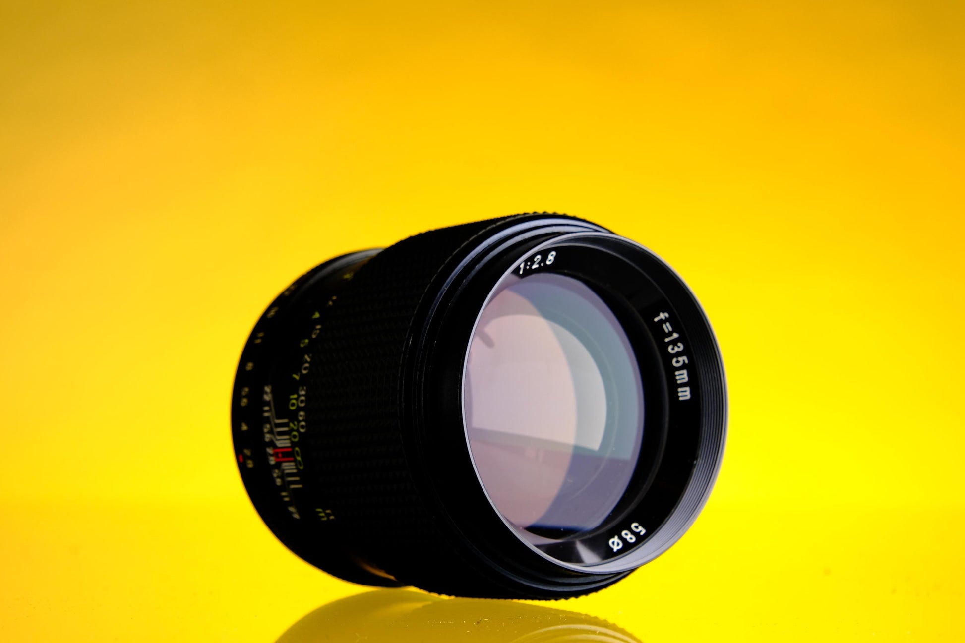 Focale 135 mm f/2,8 - Pentax m42 - Objectif pour appareil photo argentique 35 mm. - France Focale 135 mm f/2,8 - Pentax m42 - Objectif pour appareil photo argentique 35 mm. - France