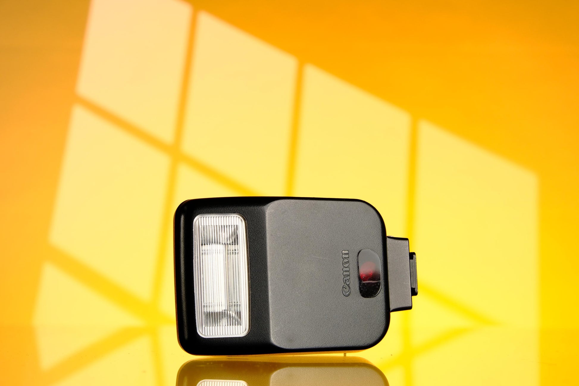 Canon Speedlite 200E Hotshoe Flash