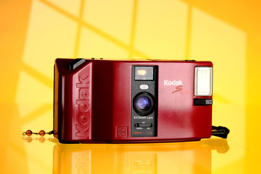 Kodak S300M Autowind 35mm Point & Shoot Camera
