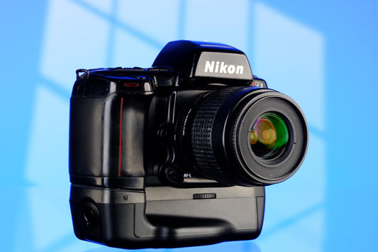 Nikon N90s Autofocus 35mm SLR + 35-80mm Zoom Lens EXC!