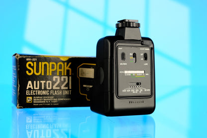 Sunpak Auto 221 Electronic Hot Shoe Mount Flash