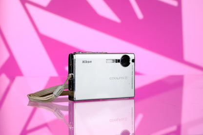 Nikon Coolpix S9 Digicam Point & Shoot Camera
