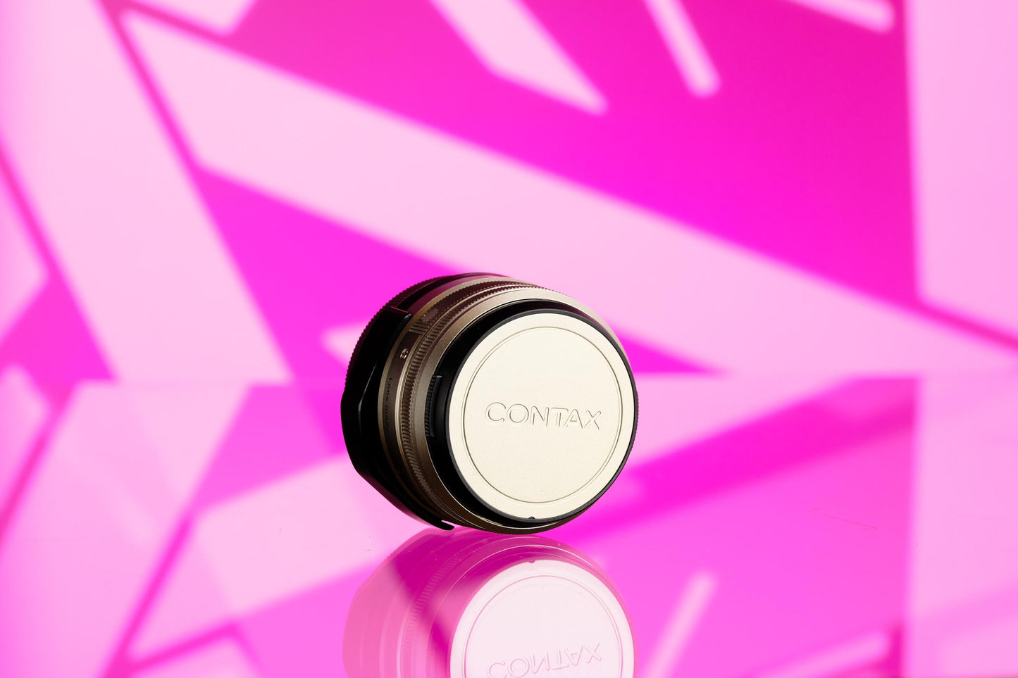 Contax 35mm f/2.0 Planar G Series Lens