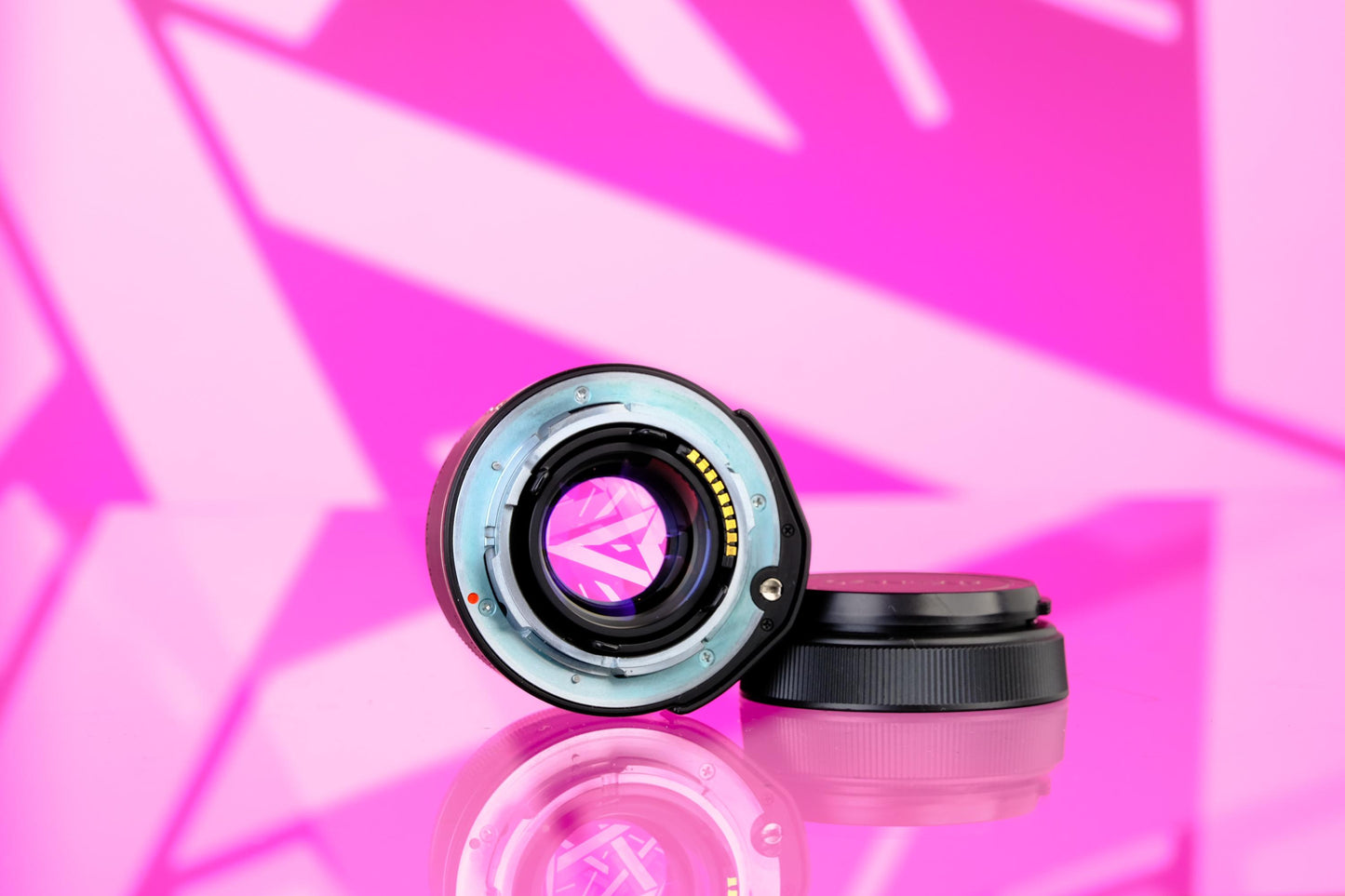 Contax 35mm f/2.0 Planar G Series Lens