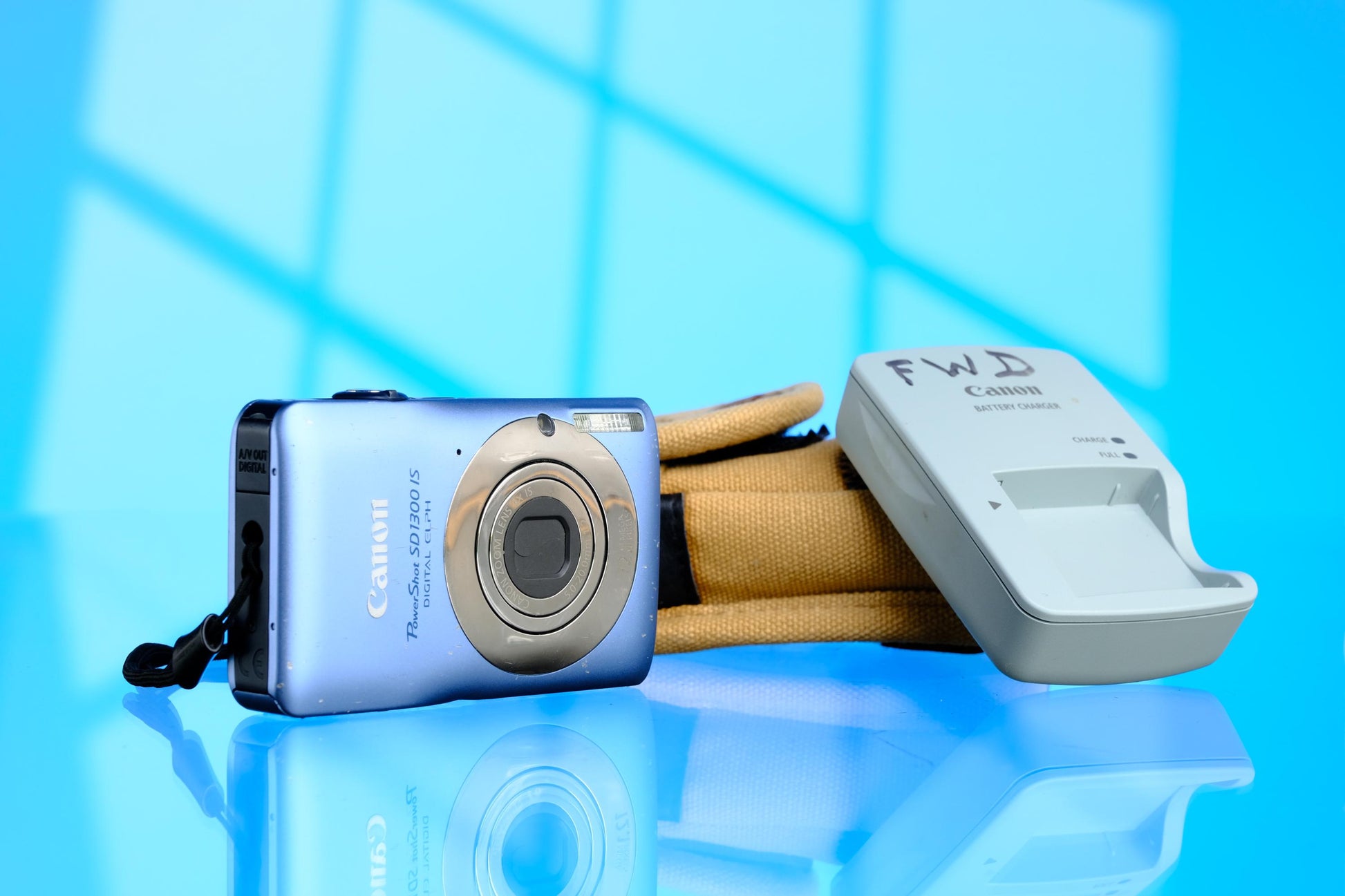 Canon PowerShot SD1300 ELPH Digital Point and Shoot Digicam Camera