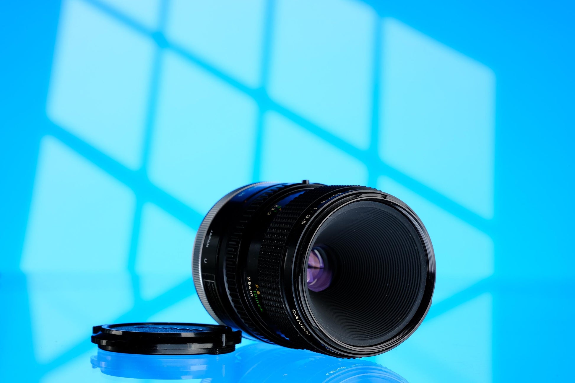 Canon FD 50mm f/3.5 Macro Lens + 25mm Extension Tube