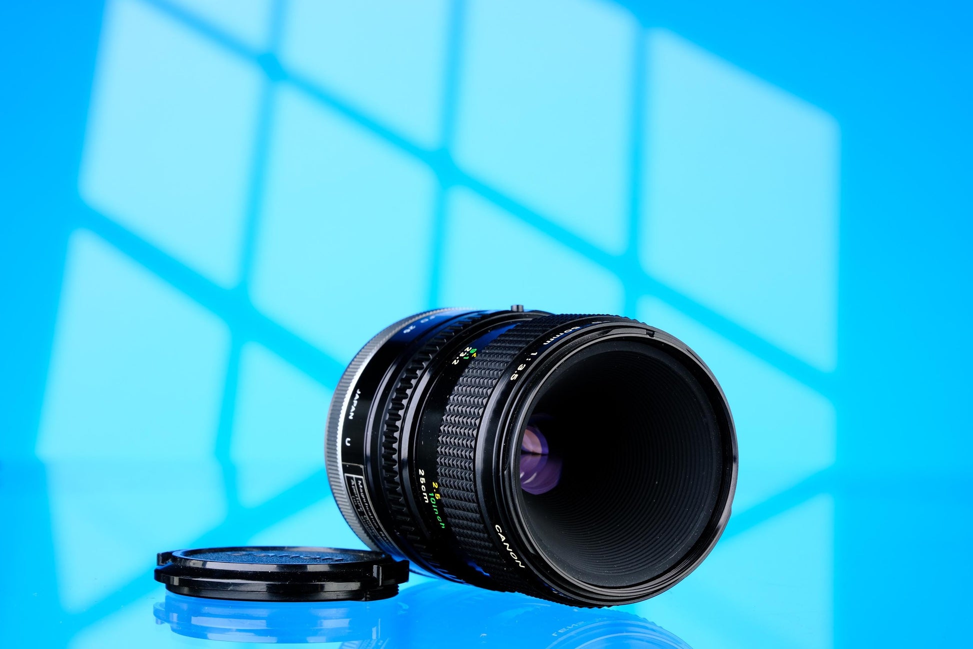 Canon FD 50mm f/3.5 Macro Lens + 25mm Extension Tube