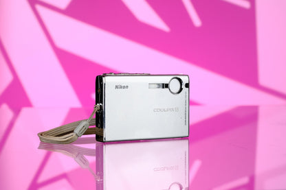 Nikon Coolpix S9 Digicam Point & Shoot Camera