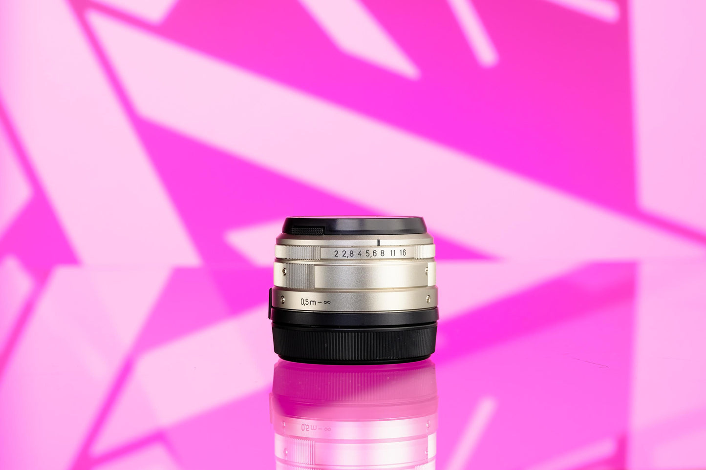 Contax 35mm f/2.0 Planar G Series Lens