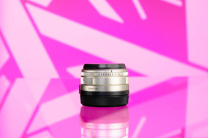 Contax 35mm f/2.0 Planar G Series Lens