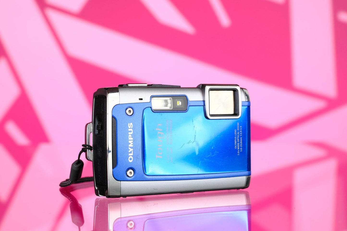 Olympus Tough Weatherproof TG-610 Digital Point & Shoot Camera