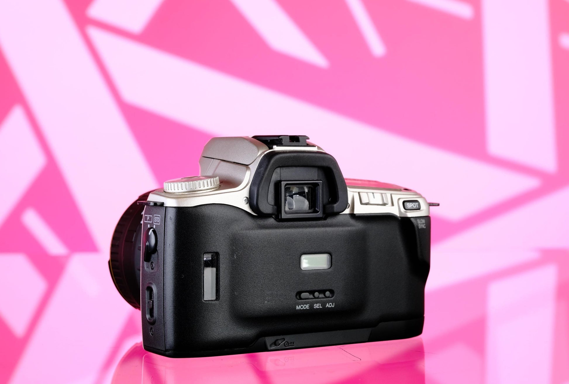 Minolta STsi 35mm Autofocus SLR Camera + 28-80mm f/3.5-5.6 Zoom Lens, 70-300mm LDO Macro Lens