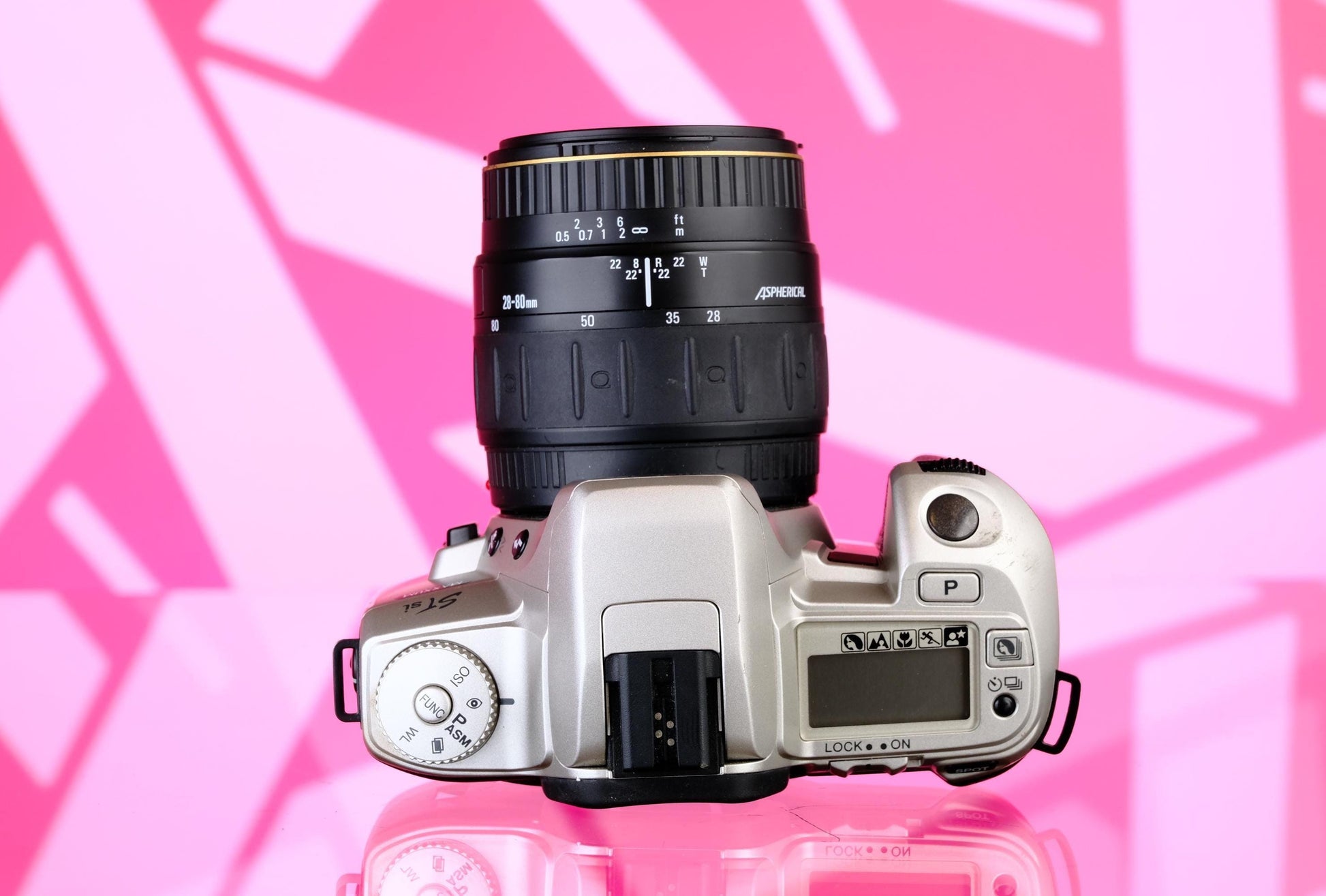 Minolta STsi 35mm Autofocus SLR Camera + 28-80mm f/3.5-5.6 Zoom Lens, 70-300mm LDO Macro Lens