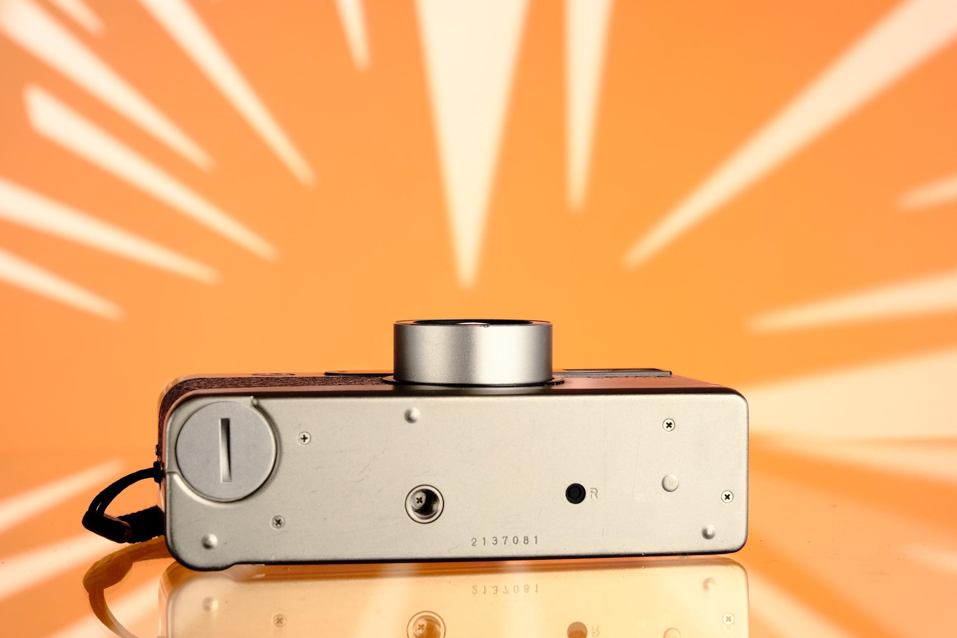 Leica Minilux 35mm Point and Shoot Film Camnera - 40mm f/2.4 Lens - Replaced Ribbon Cable!