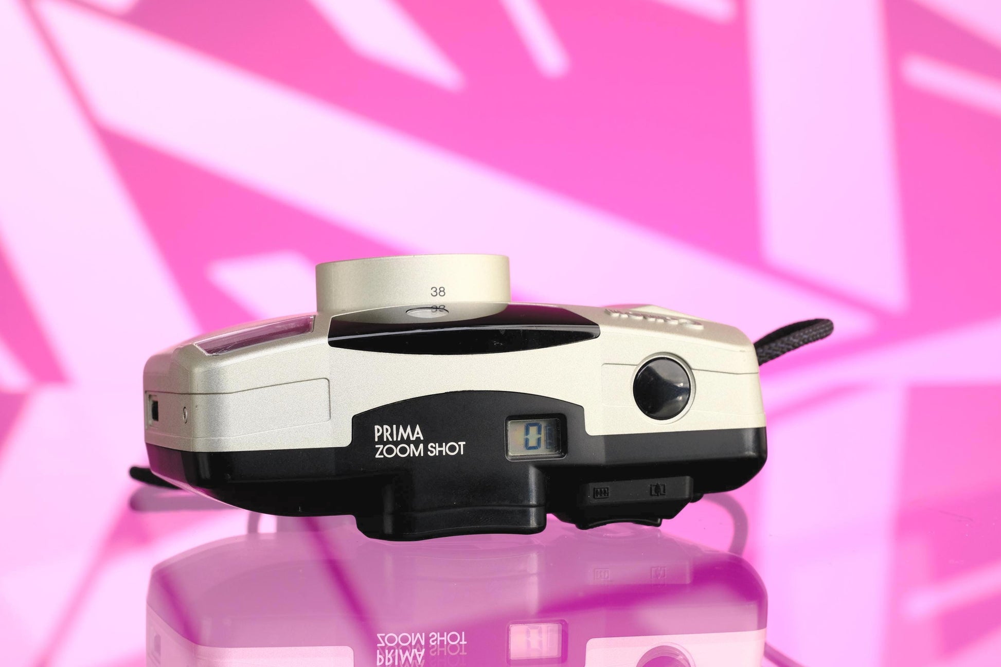 Canon Prima Zoom Shot (Sure Shot 60) 35mm Point and Shoot Camera