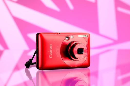Canon Ixus 100 Point and Shoot Digicam Digital Camera