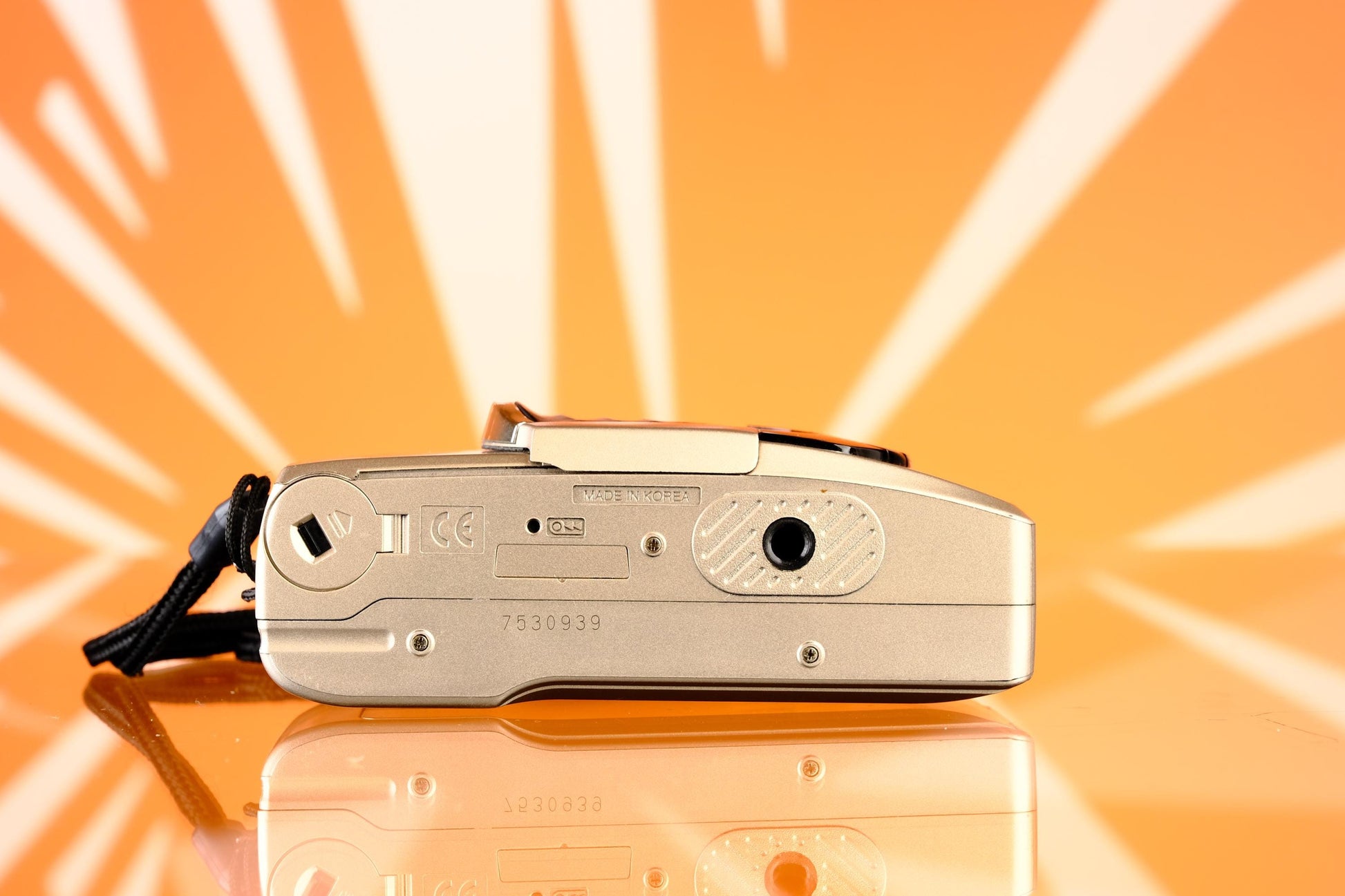 Samsung Fino Zoom 115 35mm Point and Shoot Camera