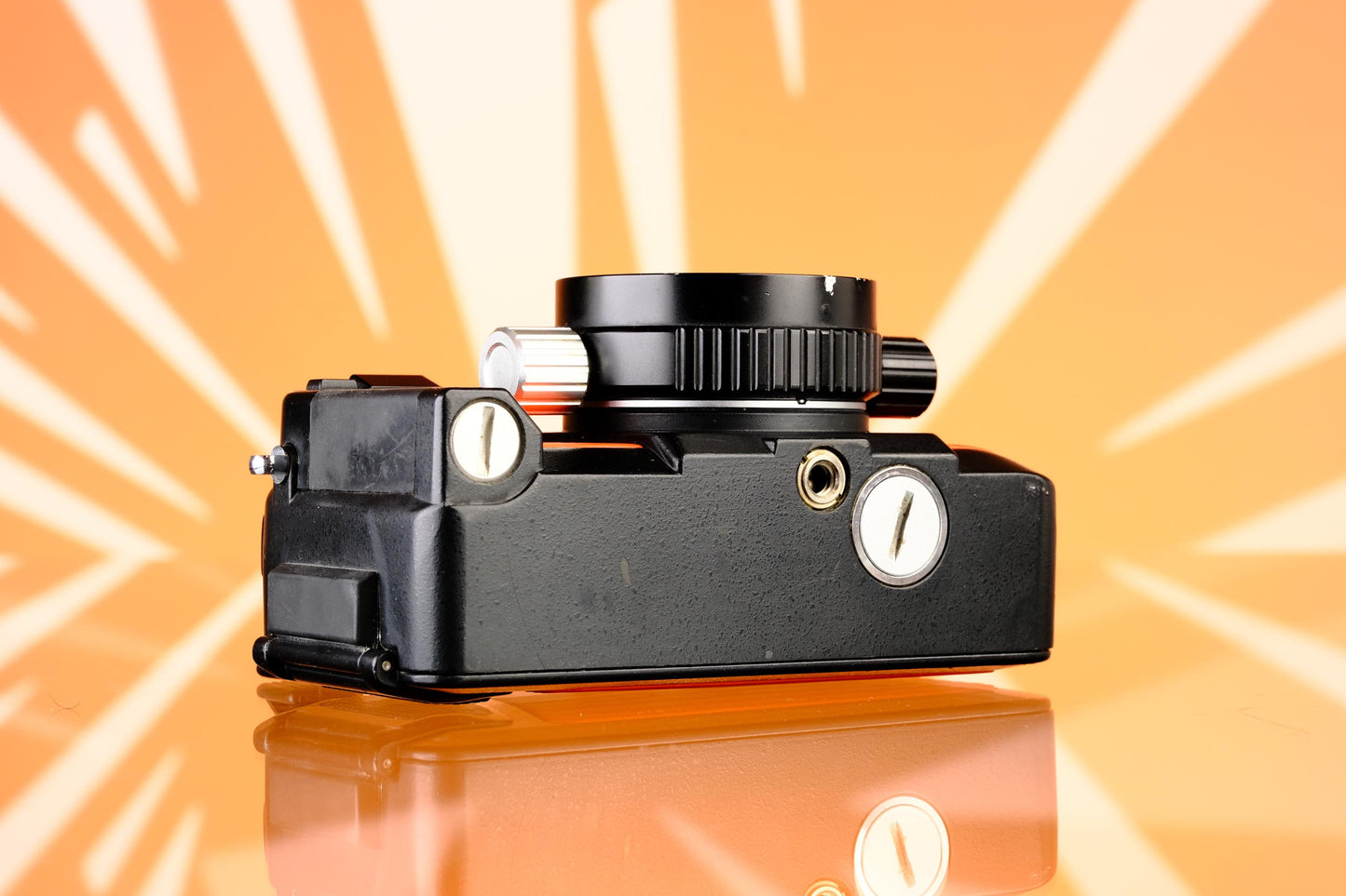 Nikonos V 35mm Diving Camera + 35mm F/2.5 Lens