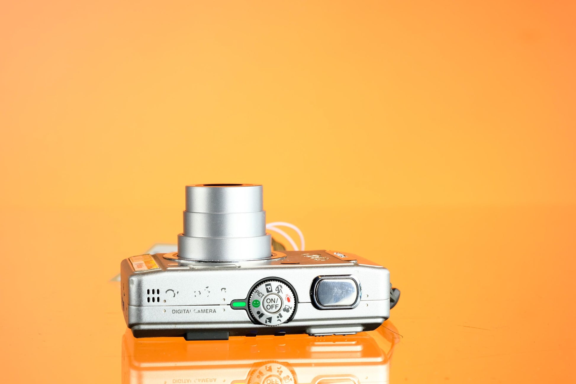 Panasonic Lumix DMC-LZ2 Digital Camera Digicam Starter Kit!