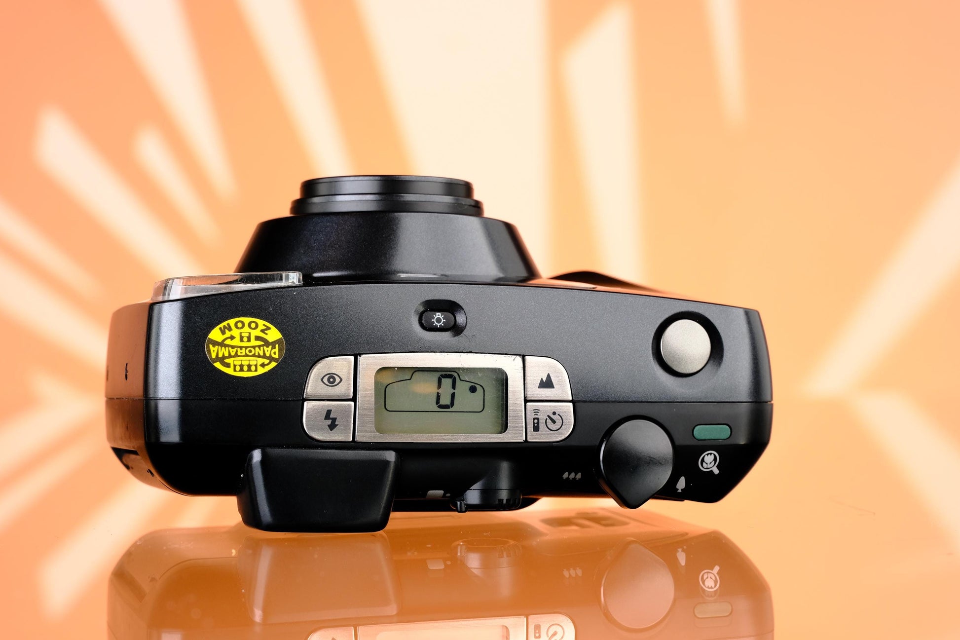 Pentax IQZoom 120 35mm Point and Shoot