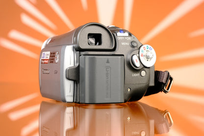 Panasonic PV-GS39 Mini DV Camcorder Digicam