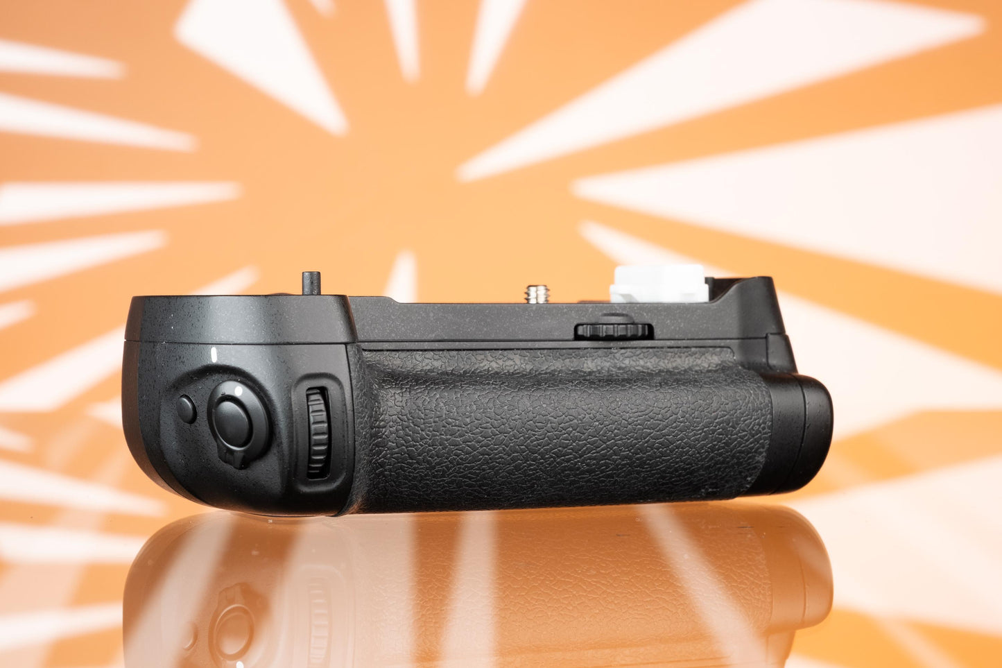 Neewer Battery Grip for Nikon D500