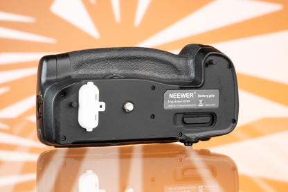 Neewer Battery Grip for Nikon D500